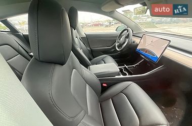 Седан Tesla Model 3 2018 в Тернополе