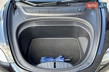 Седан Tesla Model 3 2019 в Вышгороде