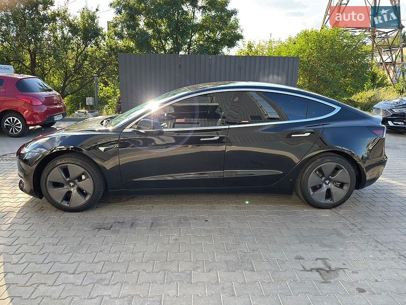 Седан Tesla Model 3 2019 в Вышгороде