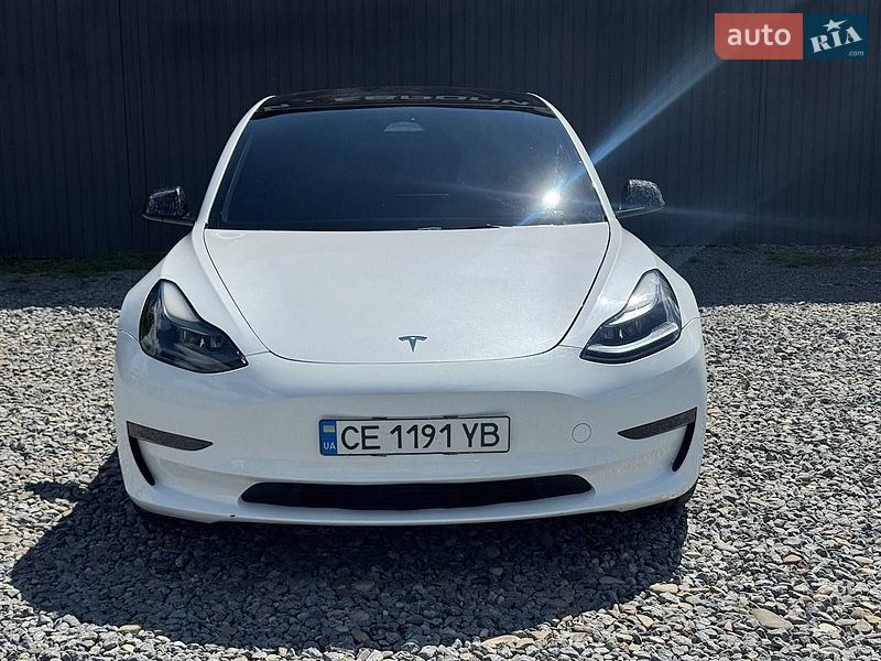 Tesla Model 3 2023