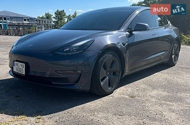 Седан Tesla Model 3 2021 в Днепре