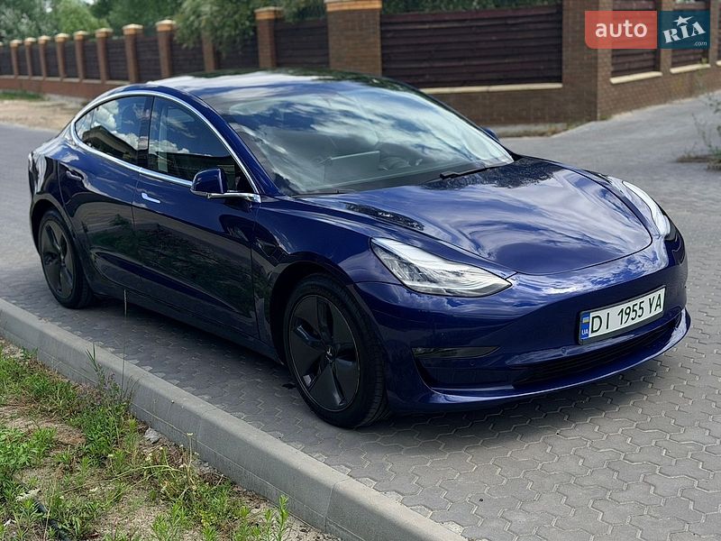 Tesla Model 3 2019