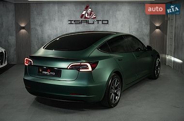 Седан Tesla Model 3 2023 в Одессе