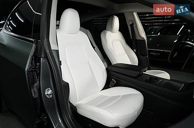 Седан Tesla Model 3 2023 в Одессе