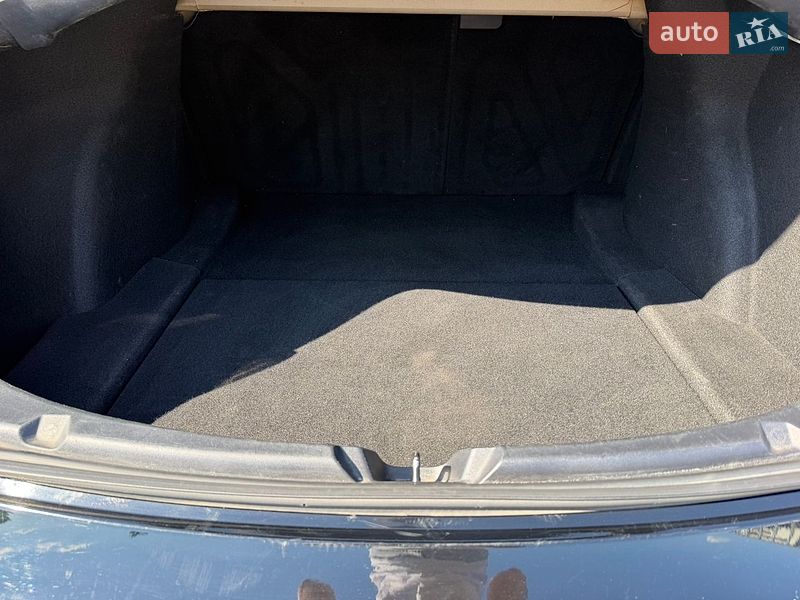 Седан Tesla Model 3 2021 в Львові