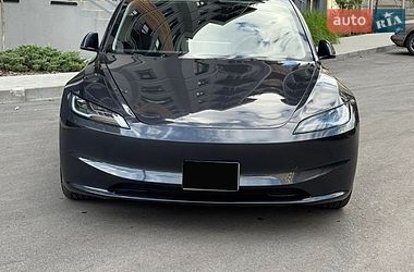 Седан Tesla Model 3 2024 в Фастове