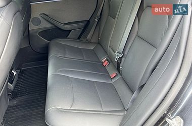 Седан Tesla Model 3 2024 в Фастове