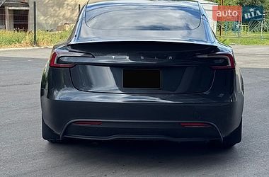 Седан Tesla Model 3 2024 в Фастове