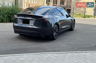 Седан Tesla Model 3 2024 в Фастове