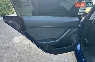Седан Tesla Model 3 2022 в Кропивницькому