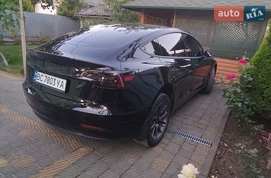 Седан Tesla Model 3 2018 в Трускавце