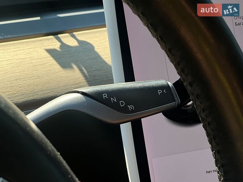 Седан Tesla Model 3 2018 в Львове