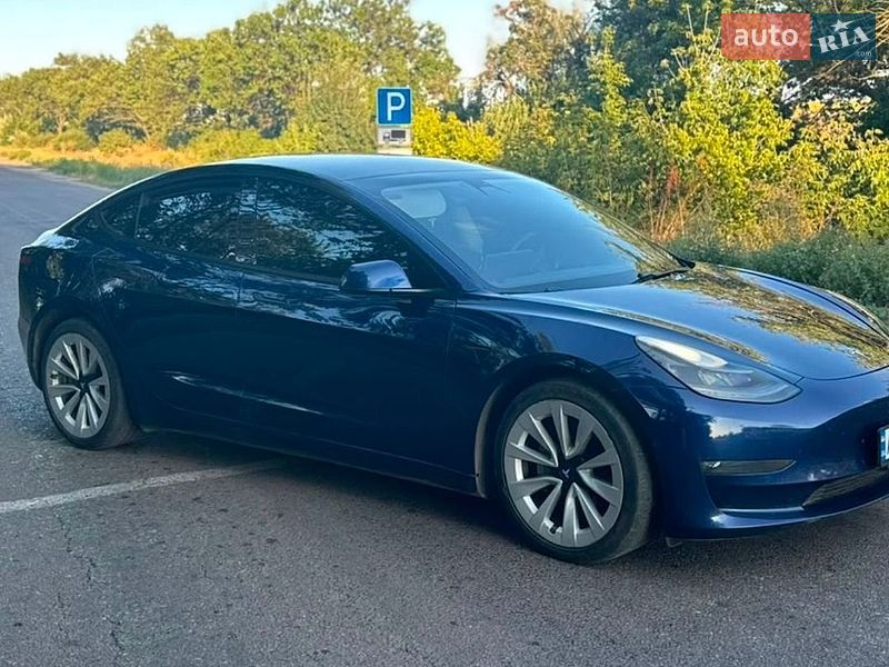 Tesla Model 3 2021
