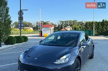 Седан Tesla Model 3 2022 в Києві