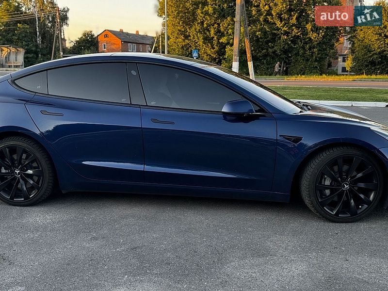Седан Tesla Model 3 2022 в Вінниці
