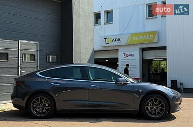 Седан Tesla Model 3 2018 в Києві фото 3 Седан Tesla Model 3 2018 в Києві