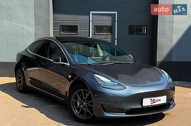 Седан Tesla Model 3 2018 в Києві фото Седан Tesla Model 3 2018 в Києві