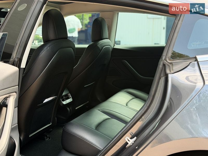 Седан Tesla Model 3 2018 в Києві фото 16 Седан Tesla Model 3 2018 в Києві