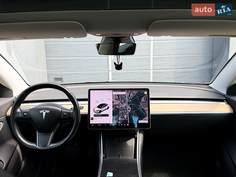Седан Tesla Model 3 2018 в Києві фото 18 Седан Tesla Model 3 2018 в Києві