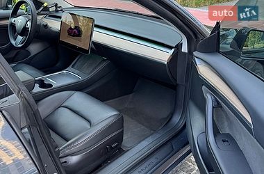 Седан Tesla Model 3 2022 в Киеве