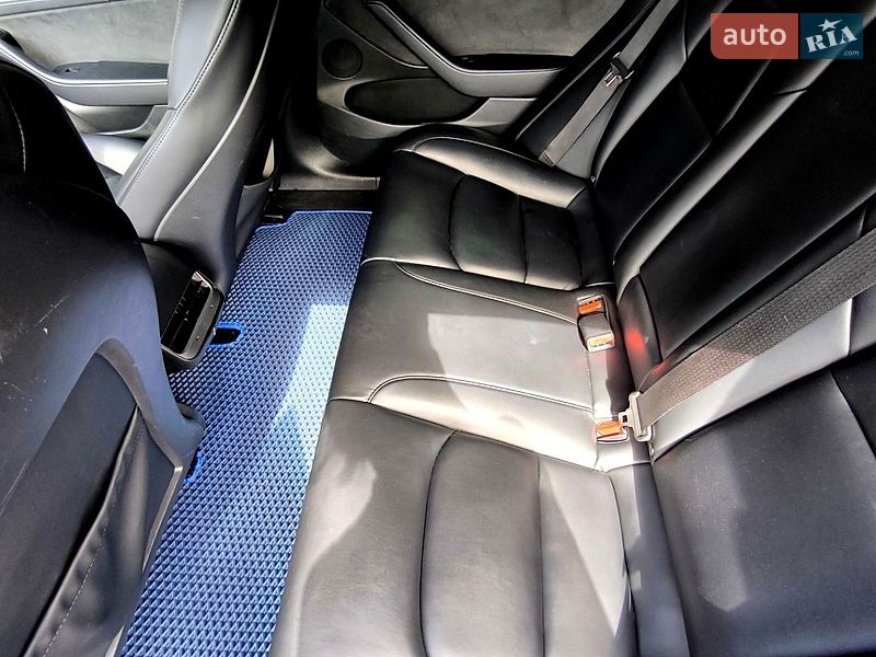 Седан Tesla Model 3 2022 в Івано-Франківську фото 14 Седан Tesla Model 3 2022 в Івано-Франківську