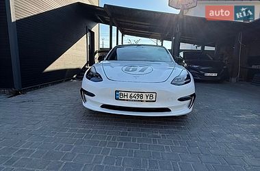 Седан Tesla Model 3 2023 в Одессе