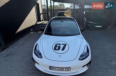 Седан Tesla Model 3 2023 в Одессе