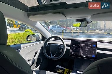 Седан Tesla Model 3 2025 в Львові