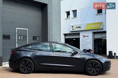 Седан Tesla Model 3 2024 в Киеве