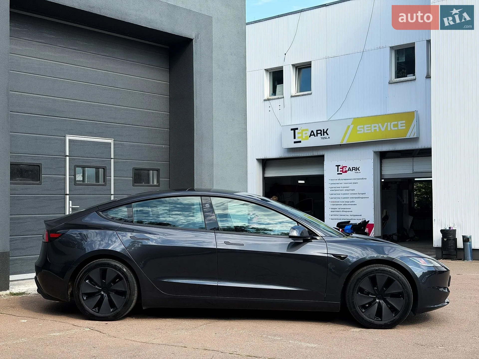 2024 Tesla Model 3 - мініатюра 10