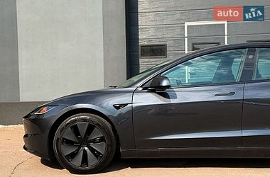 Седан Tesla Model 3 2024 в Киеве