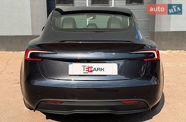 Седан Tesla Model 3 2024 в Киеве