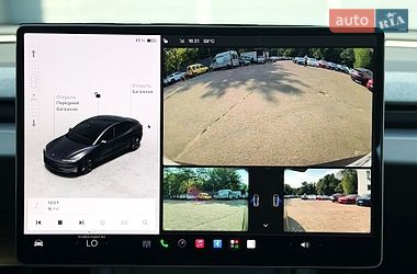 Седан Tesla Model 3 2024 в Киеве