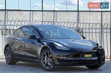 Седан Tesla Model 3 2018 в Киеве