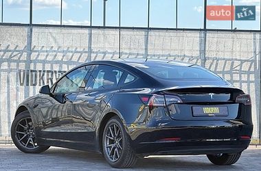 Седан Tesla Model 3 2018 в Киеве