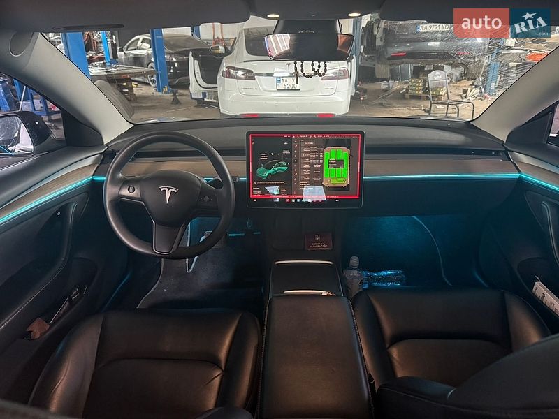 Седан Tesla Model 3 2022 в Киеве фото 18 Седан Tesla Model 3 2022 в Киеве