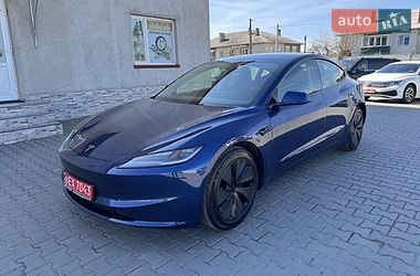 Седан Tesla Model 3 2024 в Києві