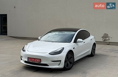 Седан Tesla Model 3 2021 в Луцке