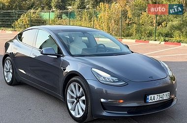 Седан Tesla Model 3 2020 в Харкові