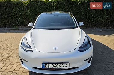 Седан Tesla Model 3 2023 в Одессе