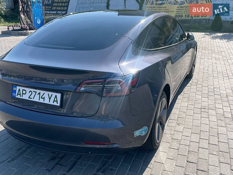 Седан Tesla Model 3 2023 в Запорожье