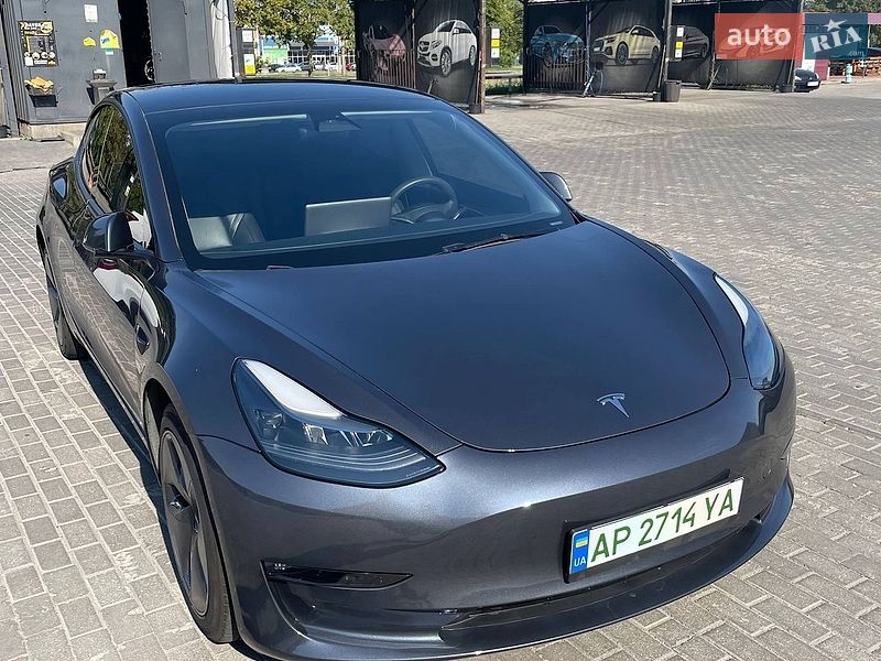 Седан Tesla Model 3 2023 в Запорожье