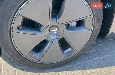 Седан Tesla Model 3 2023 в Запорожье