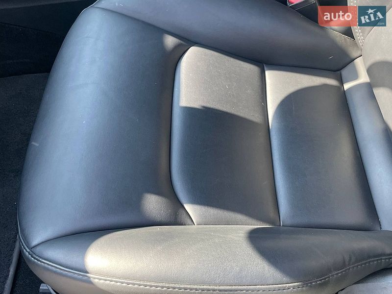 Седан Tesla Model 3 2023 в Запорожье