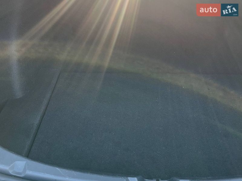 Седан Tesla Model 3 2023 в Запорожье