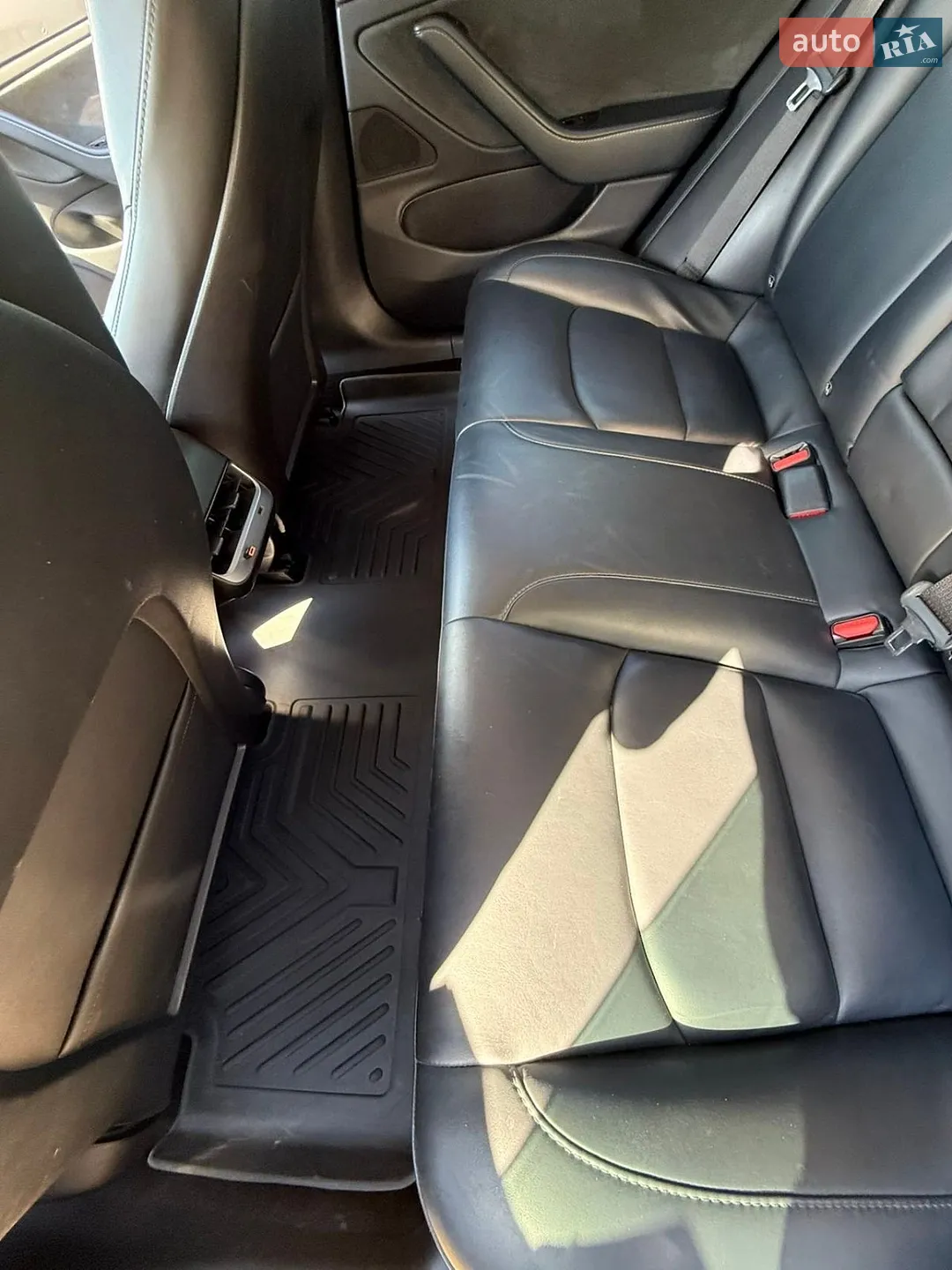 2019 Tesla Model 3 - мініатюра 20