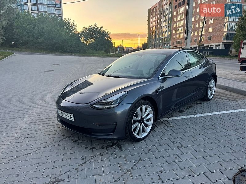 Tesla Model 3 2020 Tesla Model 3 2020