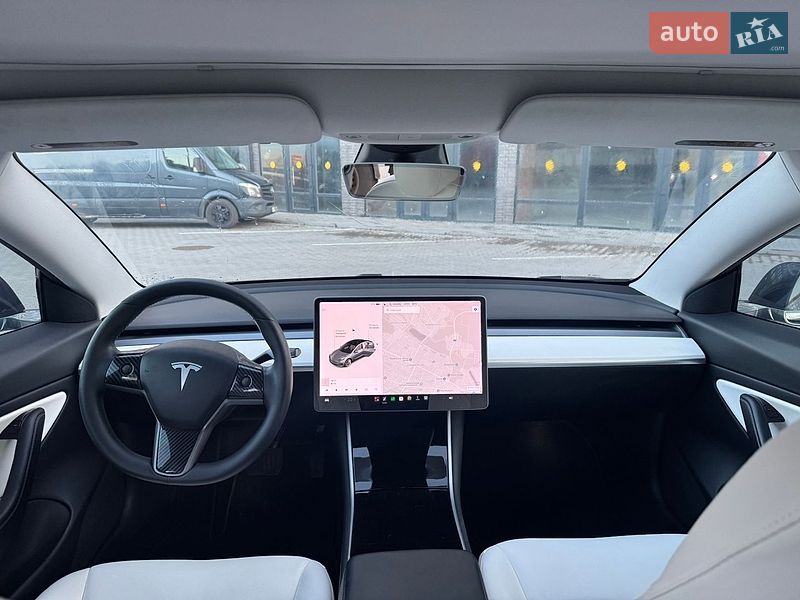 Седан Tesla Model 3 2020 в Хмельницькому