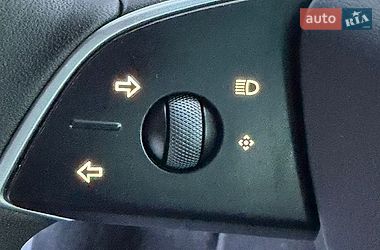 Седан Tesla Model 3 2025 в Черновцах
