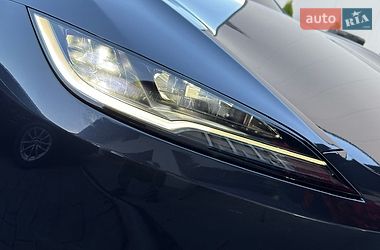 Седан Tesla Model 3 2025 в Черновцах